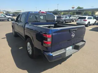 Nissan Frontier 2022 4x2 S Cabina Doble de 4 p-tas. y caja corta de 5 pies