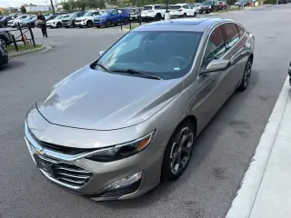 Chevrolet Malibu 2024 LT Sedán de 4 puertas con 1LT