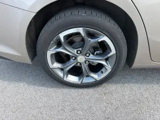 Chevrolet Malibu 2024 LT Sedán de 4 puertas con 1LT