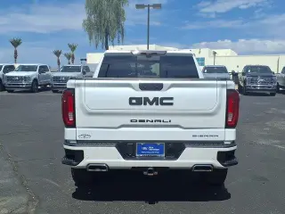 GMC Sierra 1500 2021 4x4 Denali 4dr Crew Cab 5.8 ft. SB
