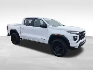 GMC Canyon 2026 4x4 Elevation 4 puertas Cabina Doble batea de 5 pies