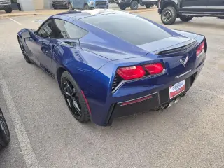 Chevrolet Corvette 2017 Stingray 2dr Coupe w/1LT