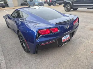 Chevrolet Corvette 2017 Stingray 2dr Coupe w/1LT