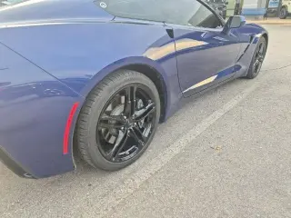 Chevrolet Corvette 2017 Stingray 2dr Coupe w/1LT