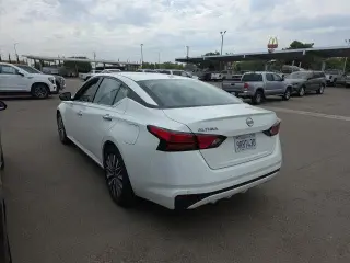 Nissan Altima 2025 2.5 SV Sedán de 4 puertas