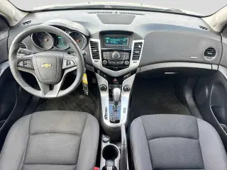 Chevrolet Cruze Limited 2016 1LT Automático Sedán 4 puertas con 1SD