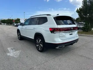 Volkswagen Atlas 2024 SE 4 puertas SUV con tecnología