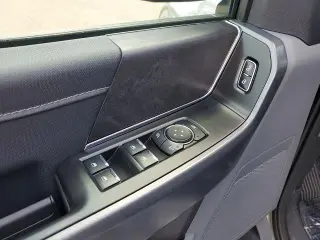 Ford F-150 2025 4x4 XLT 4 puertas SuperCab caja de 6.5 pies