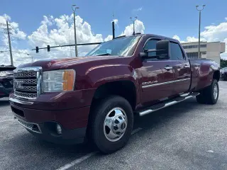 GMC Sierra 3500HD 2013 4x4 Denali 4dr Crew Cab SB SRW