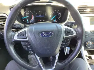 Ford Fusion 2016 SE sedán de 4 puertas