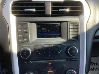 Ford Fusion 2016 SE sedán de 4 puertas