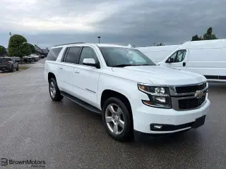 Chevrolet Suburban 2017 4x4 LT SUV de 4 puertas