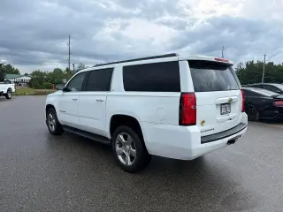 Chevrolet Suburban 2017 4x4 LT SUV de 4 puertas