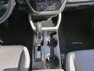 Subaru Forester 2026 AWD Premium Crossover de 4 puertas