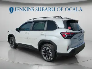 Subaru Forester 2026 AWD Premium Crossover de 4 puertas