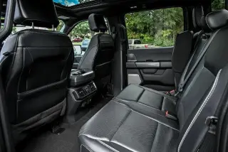 Ford F-150 2023 4x4 Lariat 4 puertas SuperCrew caja corta de 5.5 pies