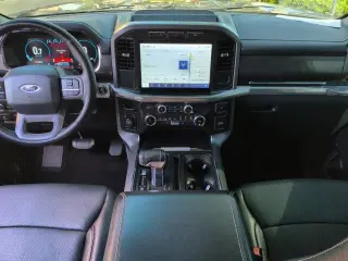 Ford F-150 2022 4x4 Lariat 4 puertas SuperCrew caja corta de 5.5 pies