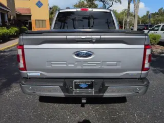 Ford F-150 2022 4x4 Lariat 4 puertas SuperCrew caja corta de 5.5 pies