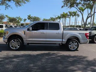Ford F-150 2022 4x4 Lariat 4 puertas SuperCrew caja corta de 5.5 pies
