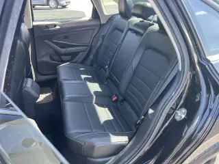 Volkswagen Jetta 2022 SE Sedán de 4 puertas