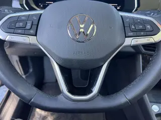 Volkswagen Jetta 2022 SE Sedán de 4 puertas