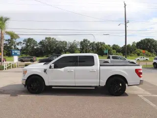 Ford F-150 2022 4x4 XL 4dr SuperCrew 5.5 ft. SB