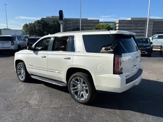 GMC Yukon 2018 4x4 SLT 4dr SUV