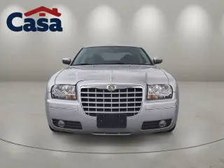 Chrysler 300 2010 Touring 4dr Sedan