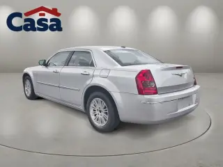 Chrysler 300 2010 Touring 4dr Sedan