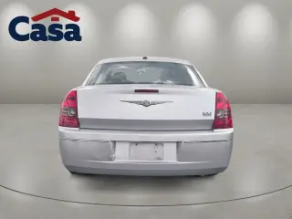 Chrysler 300 2010 Touring 4dr Sedan