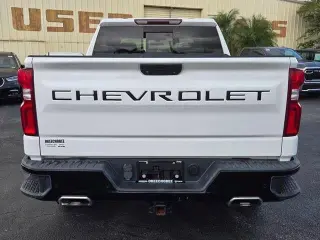 Chevrolet Silverado 1500 2020 4x4 LT Trail Boss 4dr Crew Cab con motor de 5.8 ft. SB.