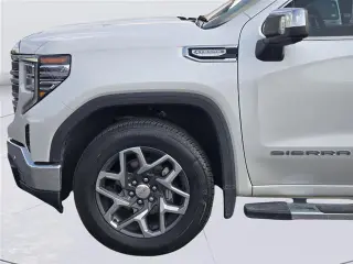 GMC Sierra 1500 2024 4x2 SLT 4dr Crew Cab 5.8 ft. SB