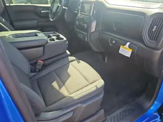Chevrolet Silverado 1500 2025 4x2 Custom 4dr Crew Cab 5.8 ft. SB