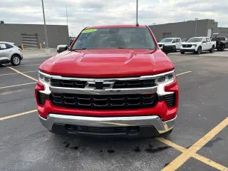 Chevrolet Silverado 1500 2023 4x4 LT 4dr Crew Cab 5.8 ft. SB con 1LT