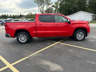 Chevrolet Silverado 1500 2023 4x4 LT 4dr Crew Cab 5.8 ft. SB con 1LT