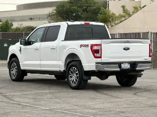 Ford F-150 2022 4x4 Lariat 4dr SuperCrew 6.5 ft. SB