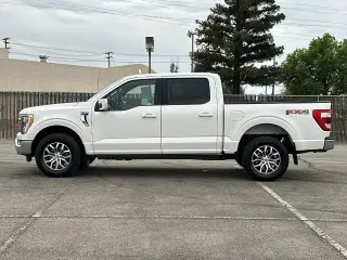 Ford F-150 2022 4x4 Lariat 4dr SuperCrew 6.5 ft. SB