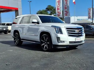 Escalade de Cadillac 2020 Luxury 4dr SUV
