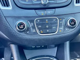 El Chevrolet Malibu 2024 LT 4dr Sedán con 1LT