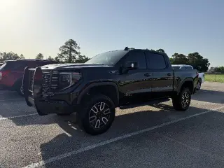 GMC Sierra 1500 2023 4x4 AT4 4dr Crew Cab 6.6 ft. SB