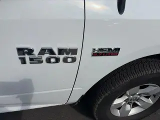 Ram 1500 2017 4x4 Tradesman 2dr Regular Cab 8 ft. LB Pickup