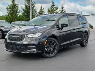 Chrysler Pacifica 2025 Limited 4dr Minivan