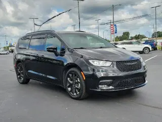 Chrysler Pacifica 2025 Limited 4dr Minivan