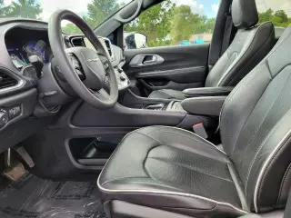 Chrysler Pacifica 2025 Limited 4dr Minivan