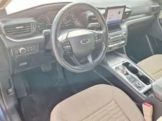 Ford Explorer 2020 con transmisión automática de cuatro ruedas y XLT, SUV de 4 puertas