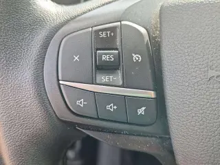 Ford Explorer 2020 con transmisión automática de cuatro ruedas y XLT, SUV de 4 puertas