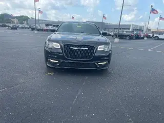Chrysler 300 2017 S 4dr Sedán