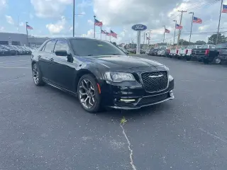 Chrysler 300 2017 S 4dr Sedán