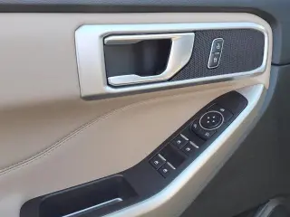 Explorador Ford 2023 AWD XLT 4dr SUV