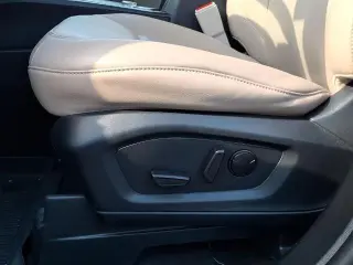 Explorador Ford 2023 AWD XLT 4dr SUV